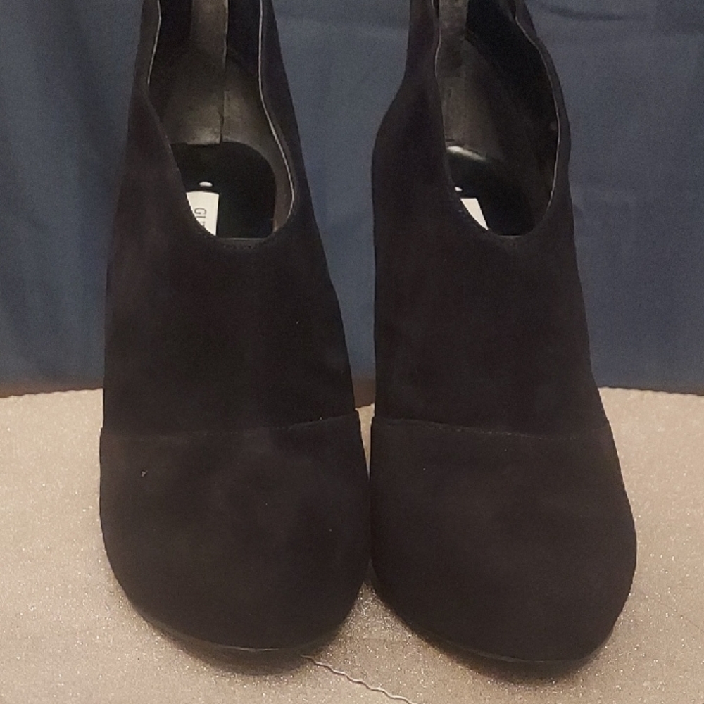Elegant Black Women's Shoes